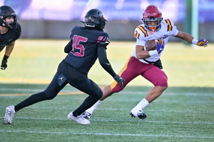 a Central Catholic Tualatin 6A Oregon football final November 22 2023 Leon Neuschwander 40